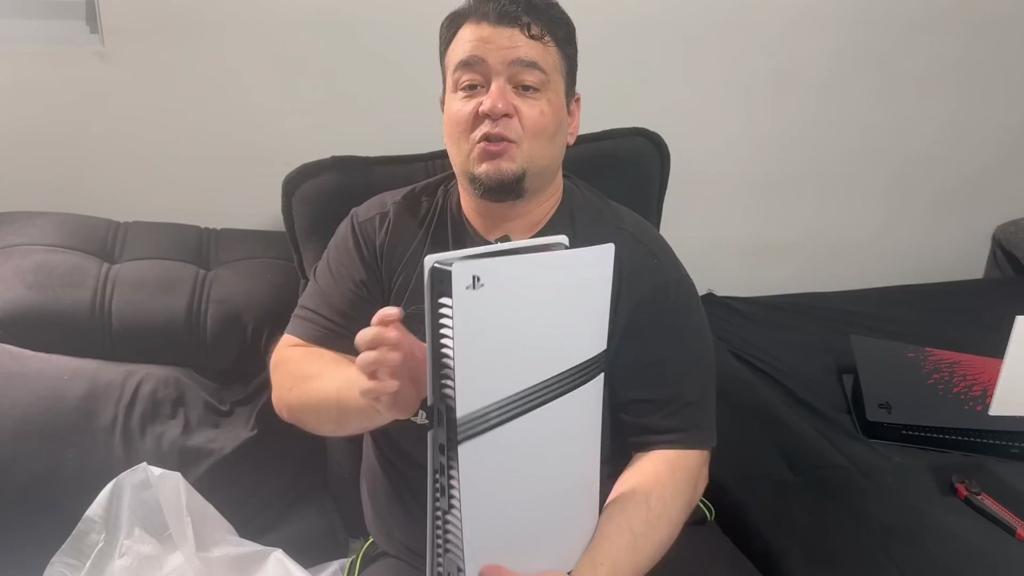 PS5 Pro偷跑、开箱视频来了 GPU算力16.7TF