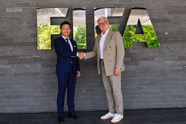 与EA分手后 首款FIFA冠名手游《FIFA对决》宣布