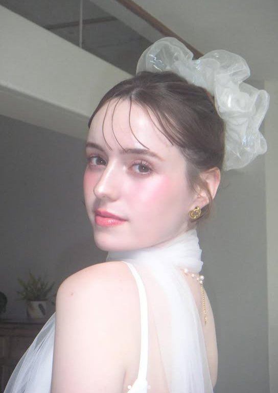 绝美容颜！疑似《生化危机：安魂曲》雪莉新面模曝光